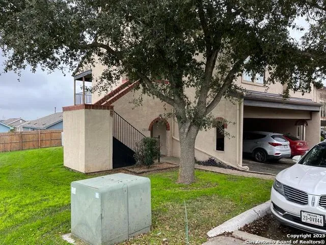 6100 Woodlake Pkwy #601