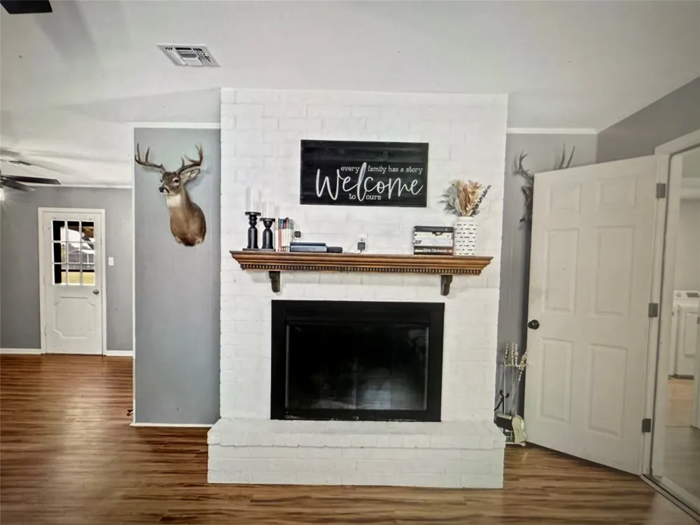 521 Wood Axtell, TX 76624