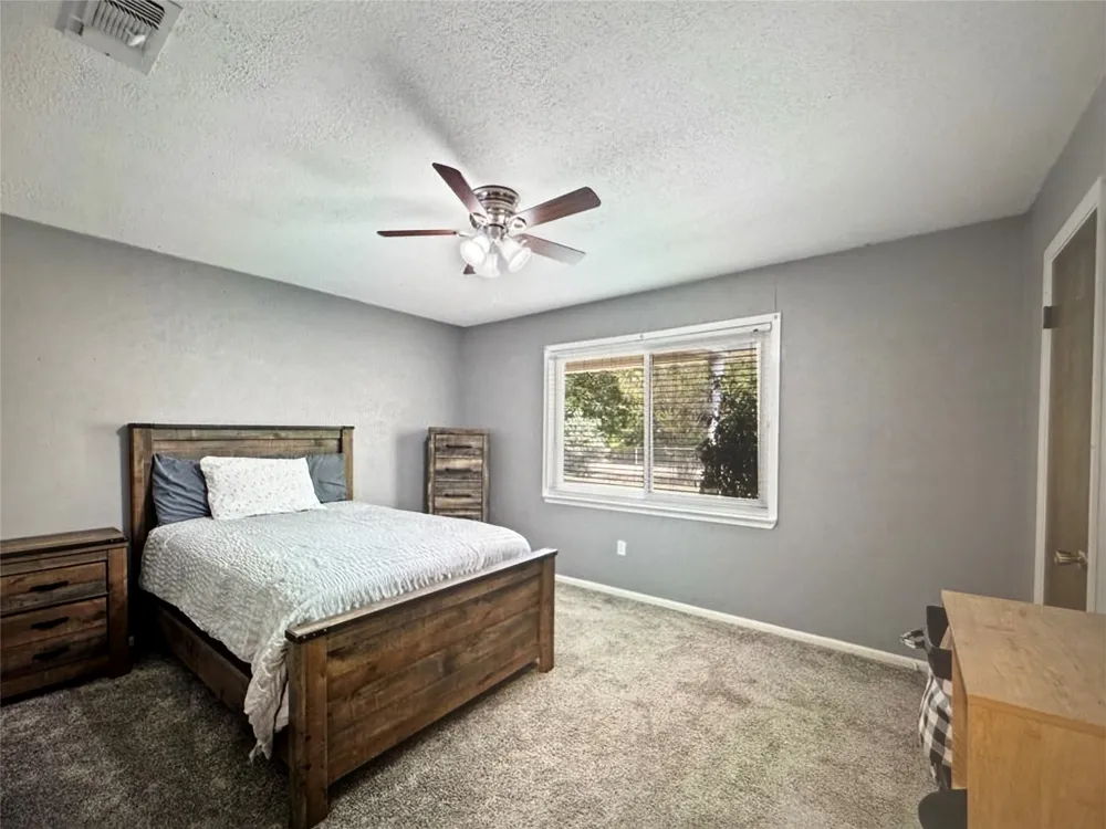521 Wood Axtell, TX 76624