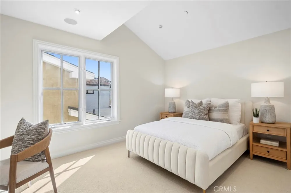 707 Larkspur Avenue Corona del Mar, CA 92625