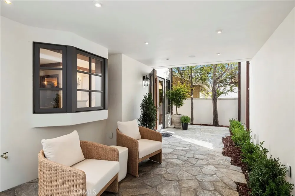 707 Larkspur Avenue Corona del Mar, CA 92625