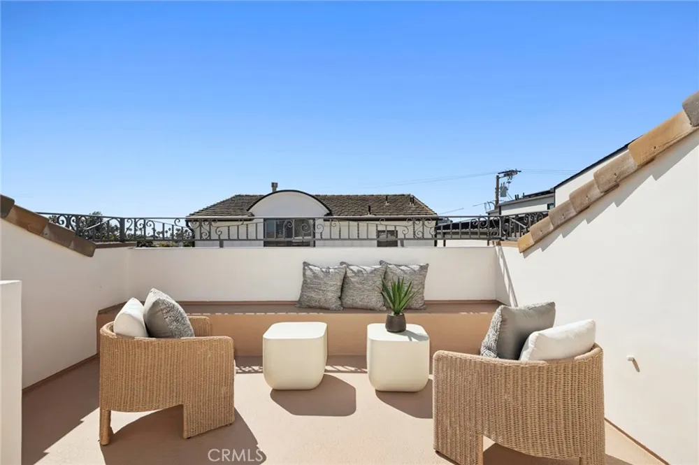 707 Larkspur Avenue Corona del Mar, CA 92625