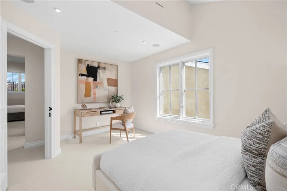 707 Larkspur Avenue Corona del Mar, CA 92625