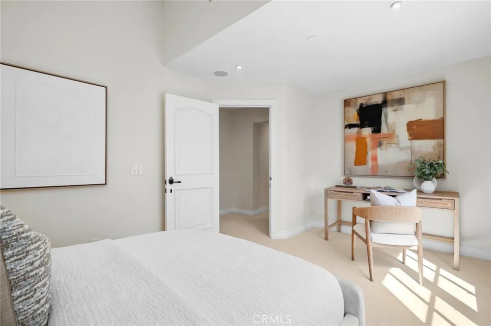707 Larkspur Avenue Corona del Mar, CA 92625