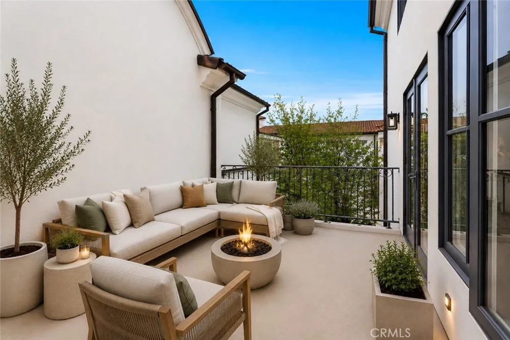 707 Larkspur Avenue Corona del Mar, CA 92625