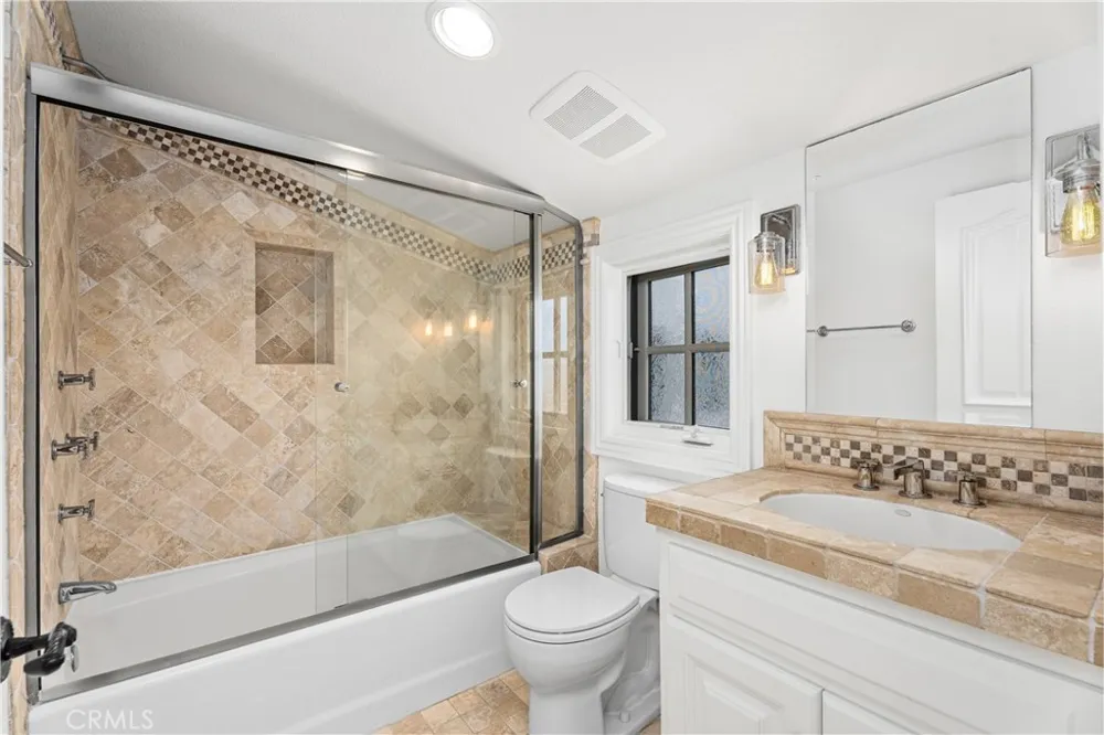 707 Larkspur Avenue Corona del Mar, CA 92625