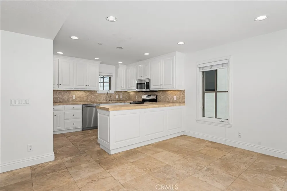 707 Larkspur Avenue Corona del Mar, CA 92625