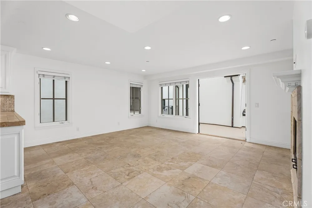 707 Larkspur Avenue Corona del Mar, CA 92625