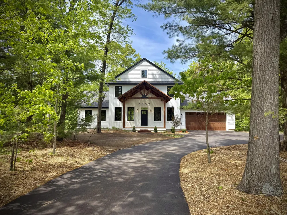 3352 White Eagle Muskegon Charter Township, MI 49442
