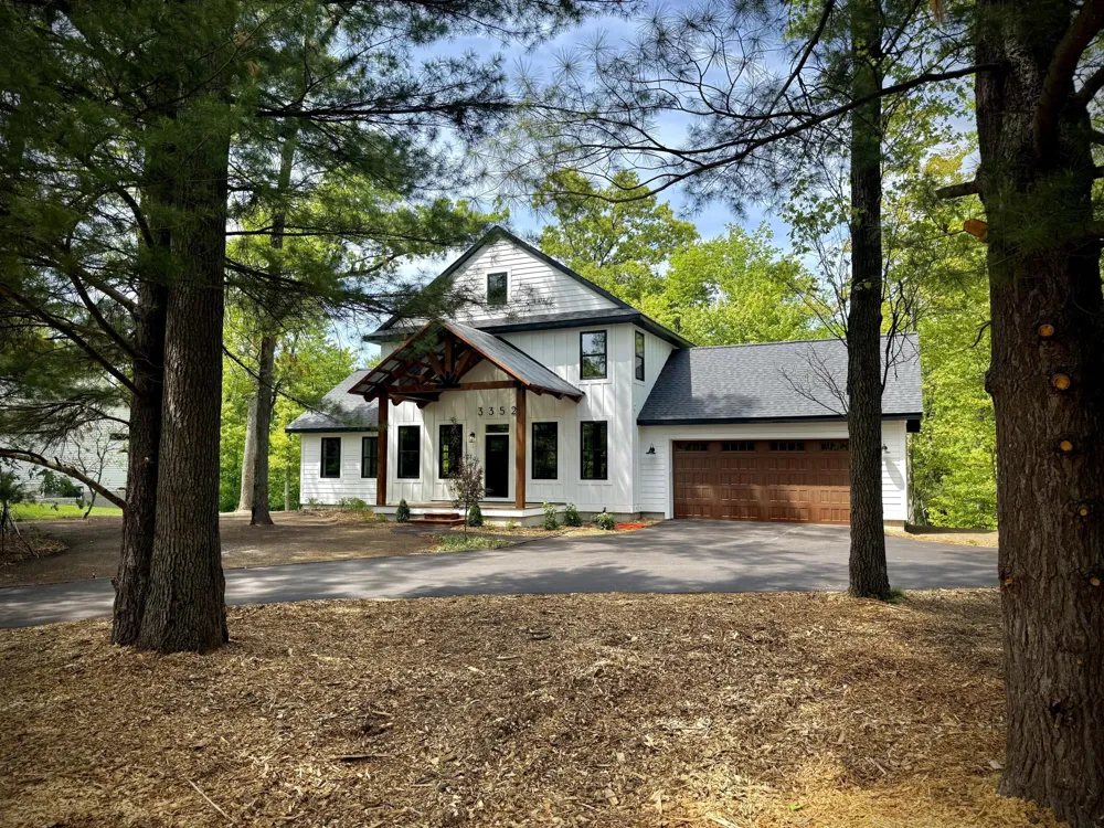 3352 White Eagle Muskegon Charter Township, MI 49442