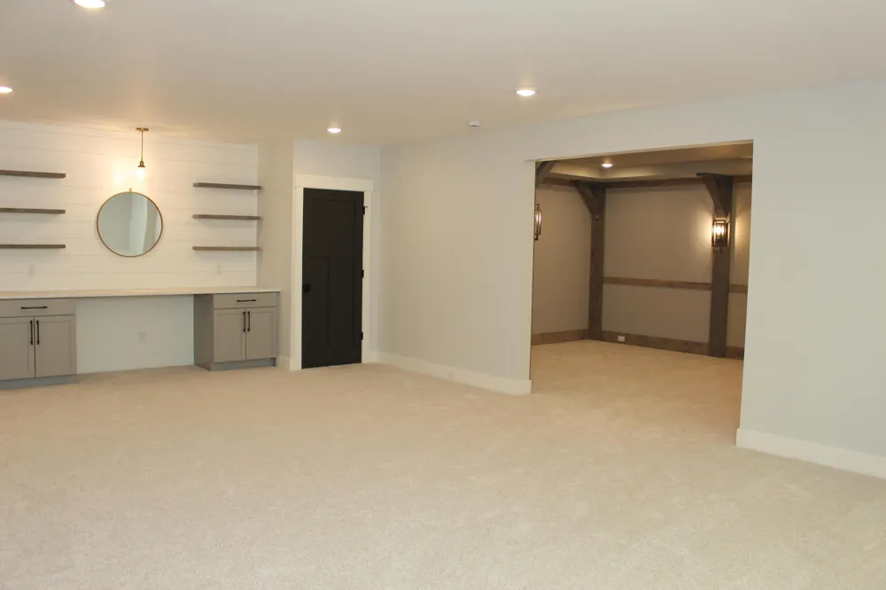 3352 White Eagle Muskegon Charter Township, MI 49442