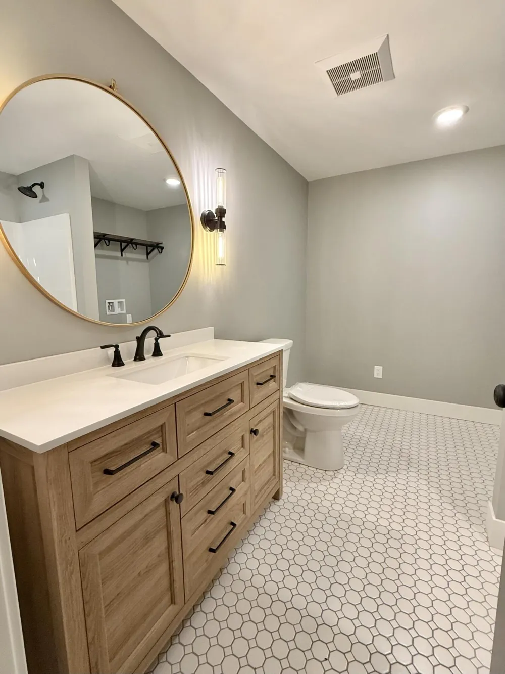 3352 White Eagle Muskegon Charter Township, MI 49442