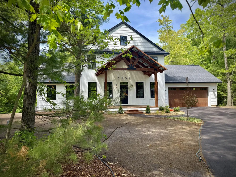 3352 White Eagle Muskegon Charter Township, MI 49442