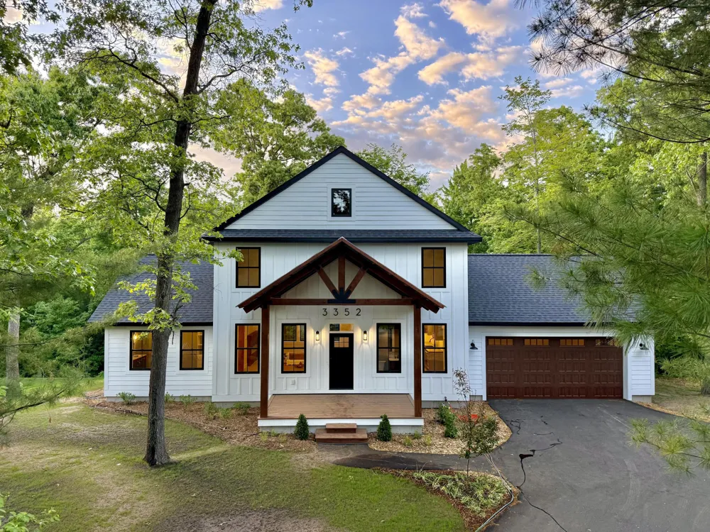 3352 White Eagle Muskegon Charter Township, MI 49442