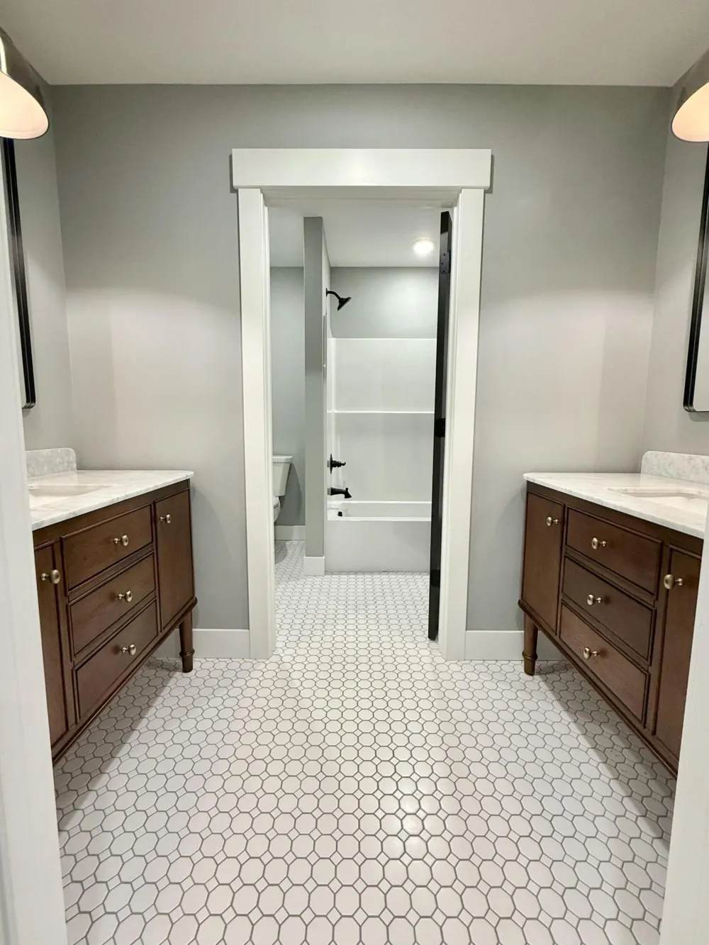 3352 White Eagle Muskegon Charter Township, MI 49442