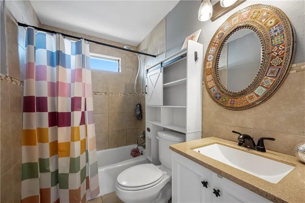 622 S Sandpiper Ingleside, TX 78362