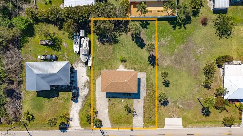 7431 Barrancas Avenue Bokeelia, FL 33922