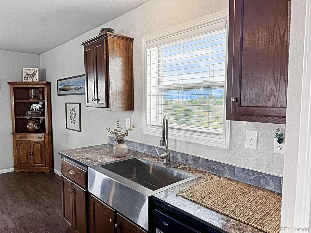 296 Arapahoe Circle Westcliffe, CO 81252