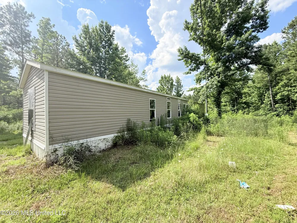 16 Durr Lane Prentiss, MS 39474