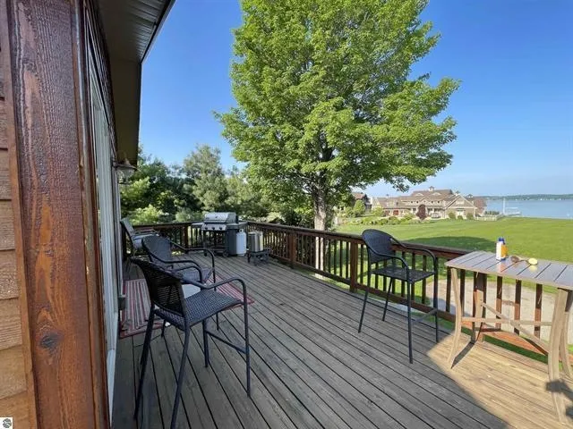 11282 SE Torch Lake Drive Helena Township, MI 49612