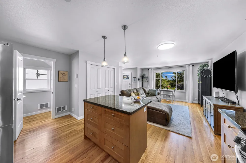 200 NW 1st Street Coupeville, WA 98239