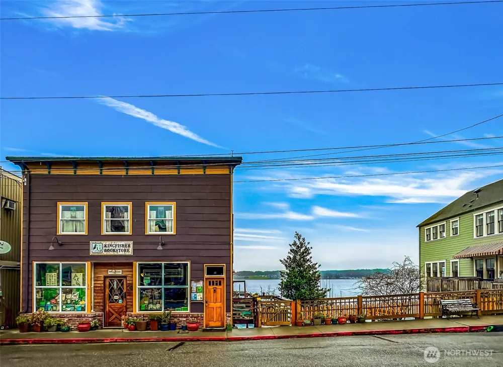200 NW 1st Street Coupeville, WA 98239