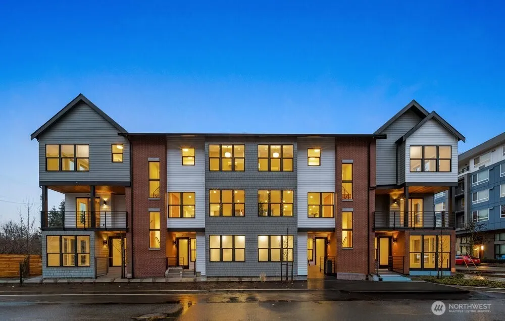962 7th Ave NW (Homesite #4) Issaquah, WA 98027