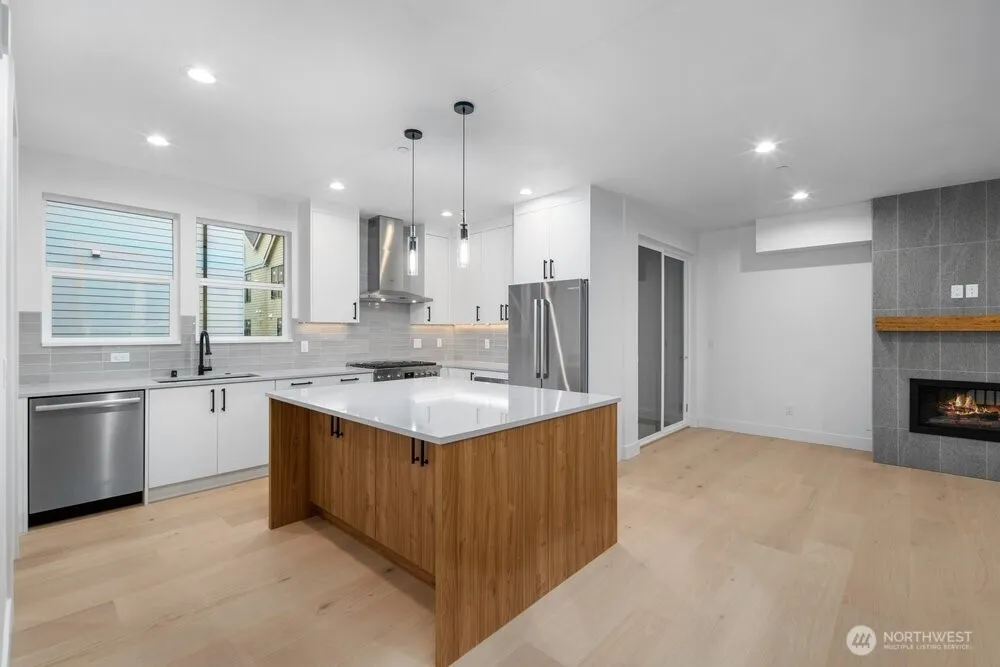 962 7th Ave NW (Homesite #4) Issaquah, WA 98027