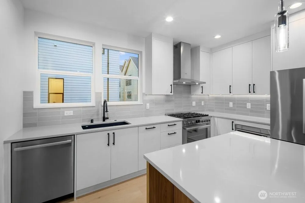 962 7th Ave NW (Homesite #4) Issaquah, WA 98027