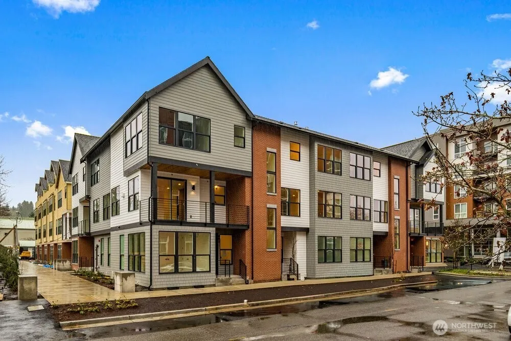 962 7th Ave NW (Homesite #4) Issaquah, WA 98027