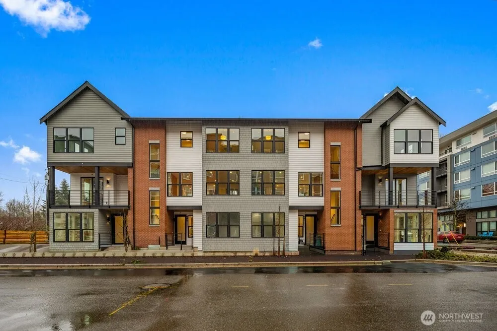 962 7th Ave NW (Homesite #4) Issaquah, WA 98027