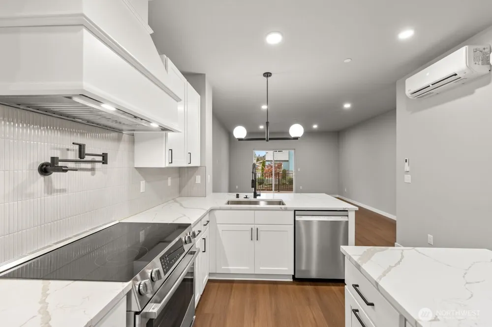 16823 Alder Way #L3 Lynnwood, WA 98037