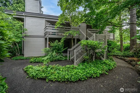 1300 Bellevue Way NE #2