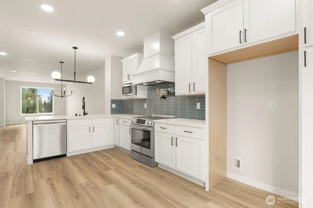 16823 Alder Way #L4 Lynnwood, WA 98037