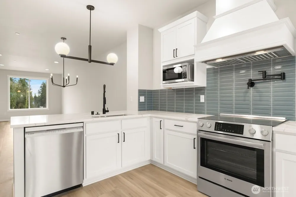 16823 Alder Way #L4 Lynnwood, WA 98037