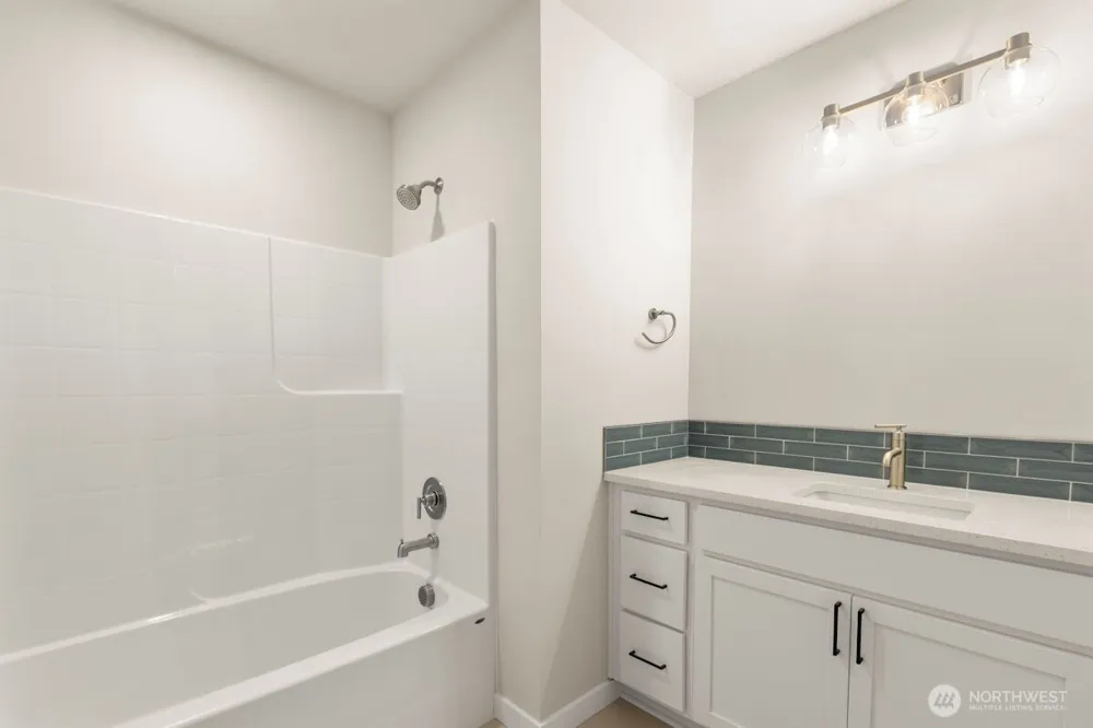 16823 Alder Way #L4 Lynnwood, WA 98037