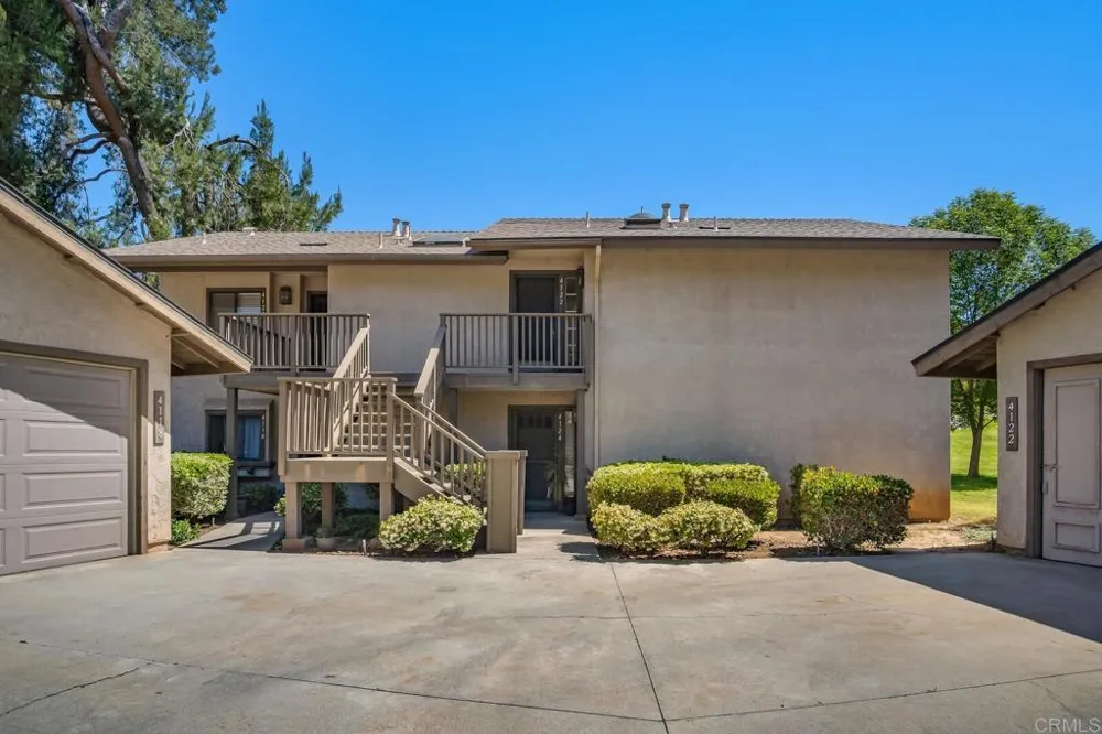 4122 Oak Island Fallbrook, CA 92028