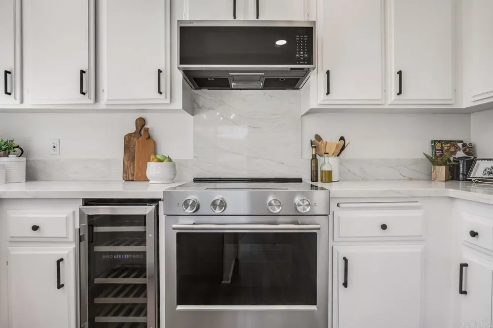 4122 Oak Island Fallbrook, CA 92028