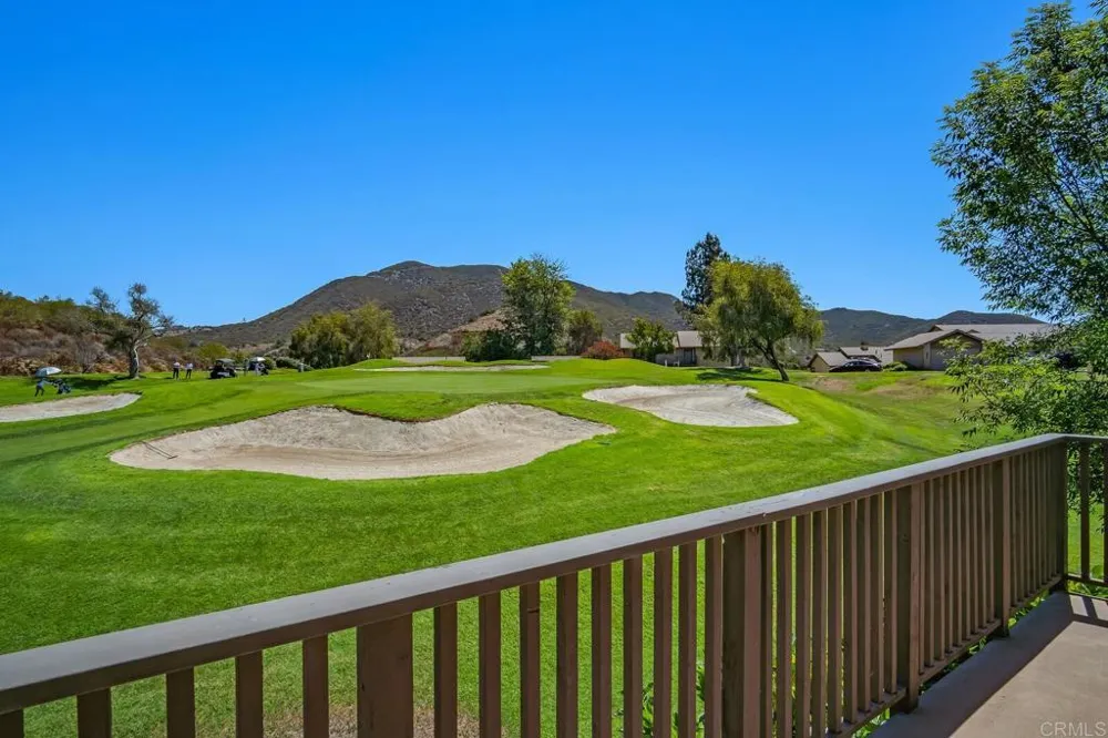 4122 Oak Island Fallbrook, CA 92028