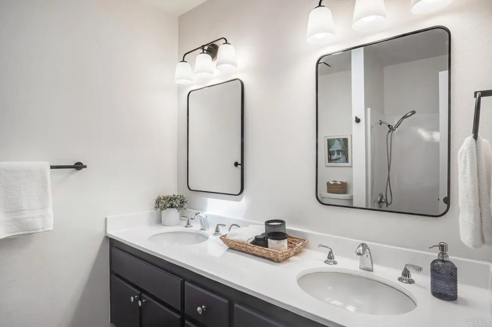 4122 Oak Island Fallbrook, CA 92028
