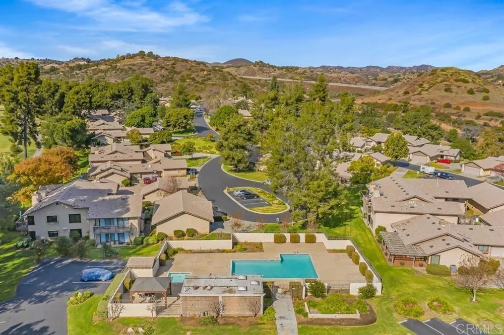 4122 Oak Island Fallbrook, CA 92028
