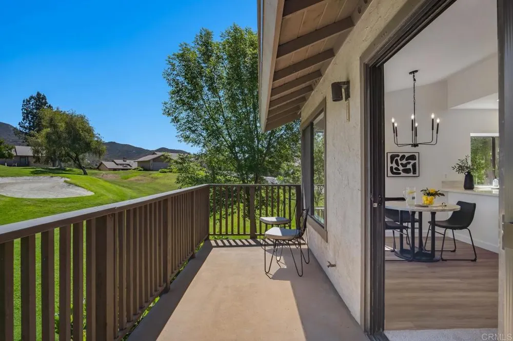 4122 Oak Island Fallbrook, CA 92028