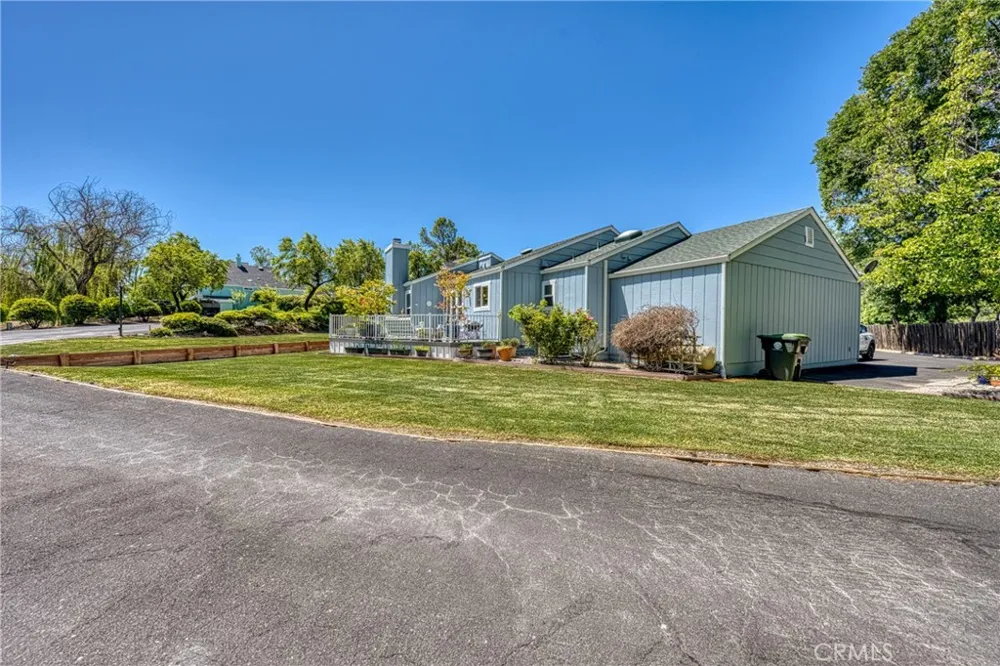 3498 Marina Drive W Lakeport, CA 95453