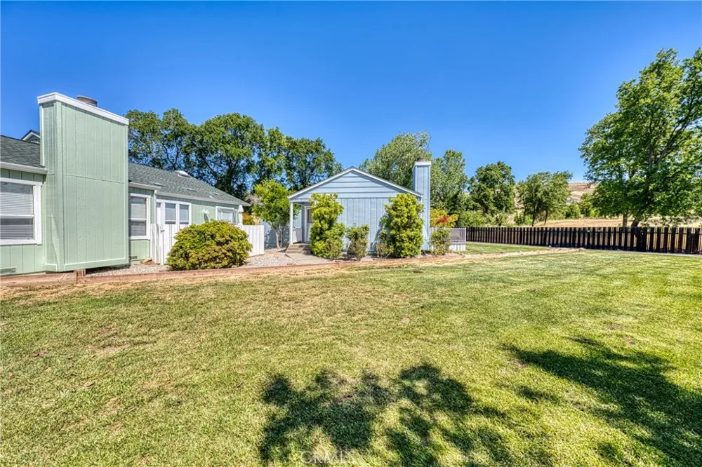 3498 Marina Drive W Lakeport, CA 95453