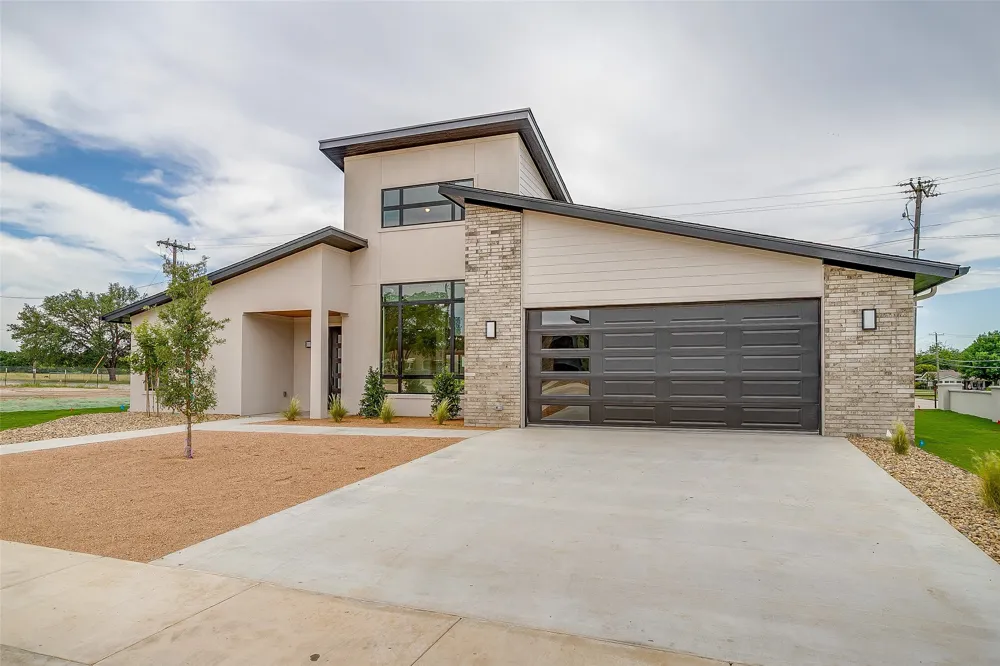 2600 Easy Street Mineral Wells, TX 76067