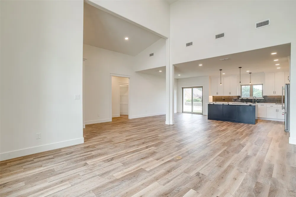 2600 Easy Street Mineral Wells, TX 76067