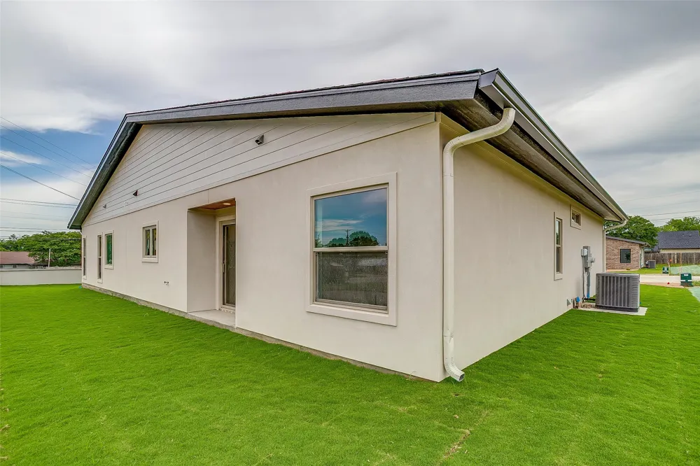 2600 Easy Street Mineral Wells, TX 76067