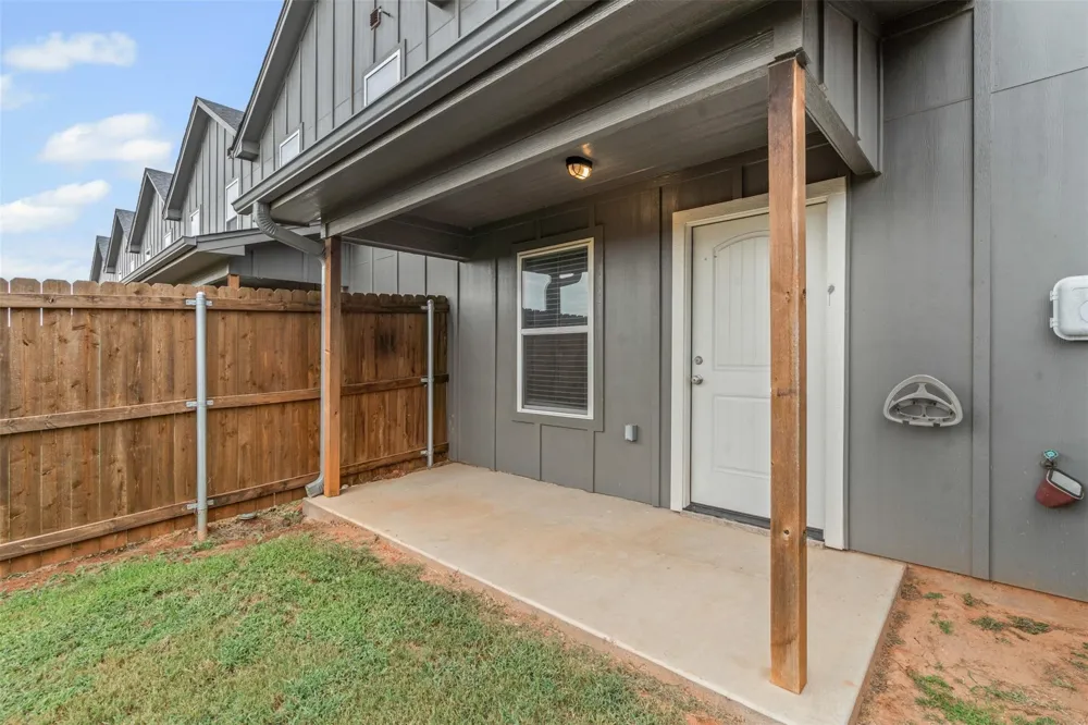 136 Abbey Park Court Granbury, TX 76049