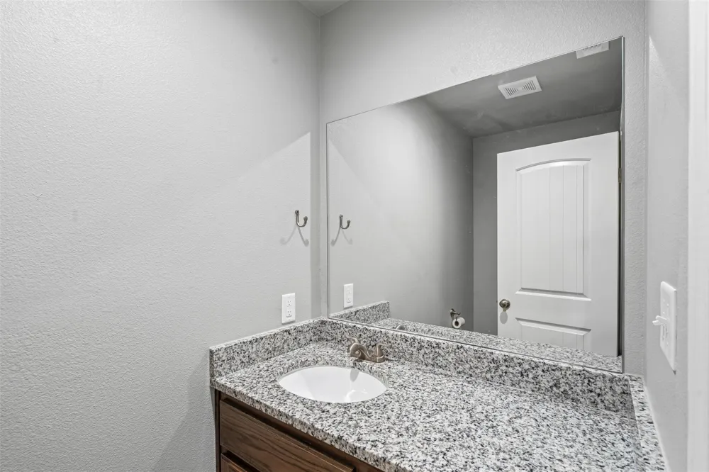 136 Abbey Park Court Granbury, TX 76049