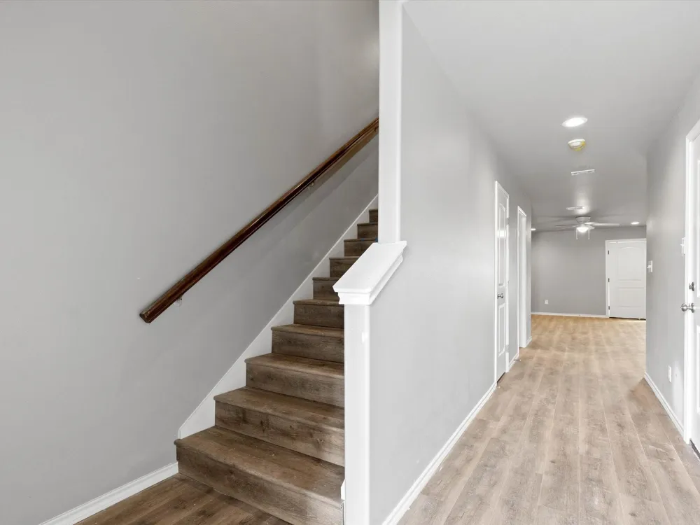 136 Abbey Park Court Granbury, TX 76049